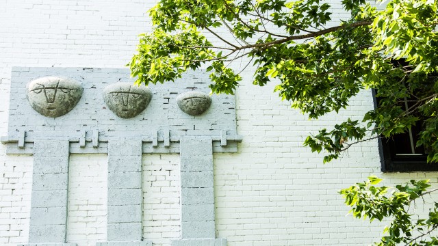 decorative side view of the 6001-6101-6501 Côte-Saint-Luc Road